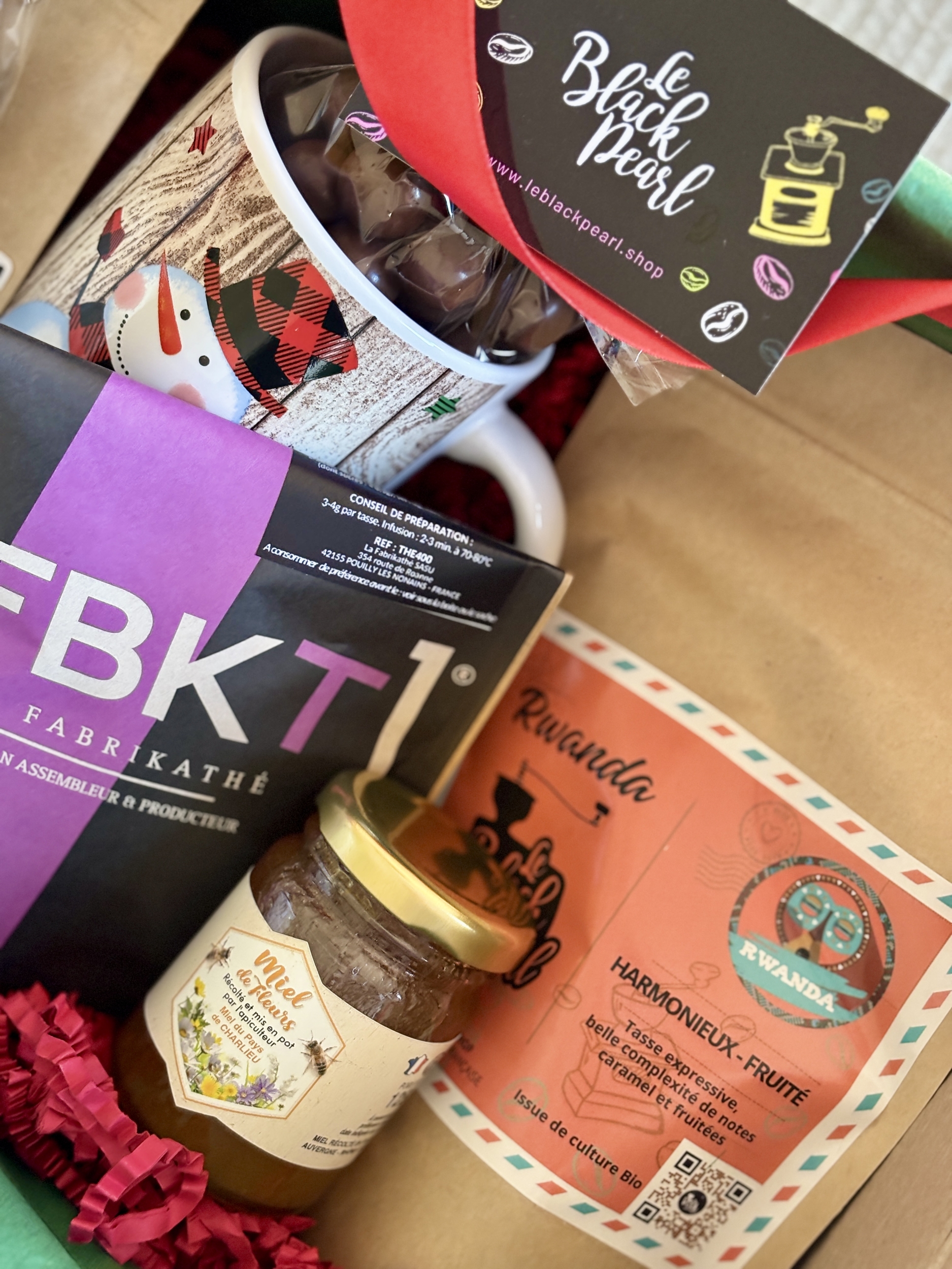 Zoom Rwanda-Grand coffret noel-2025-Café sélection-Le Black pearl Torrefaction-Roanne