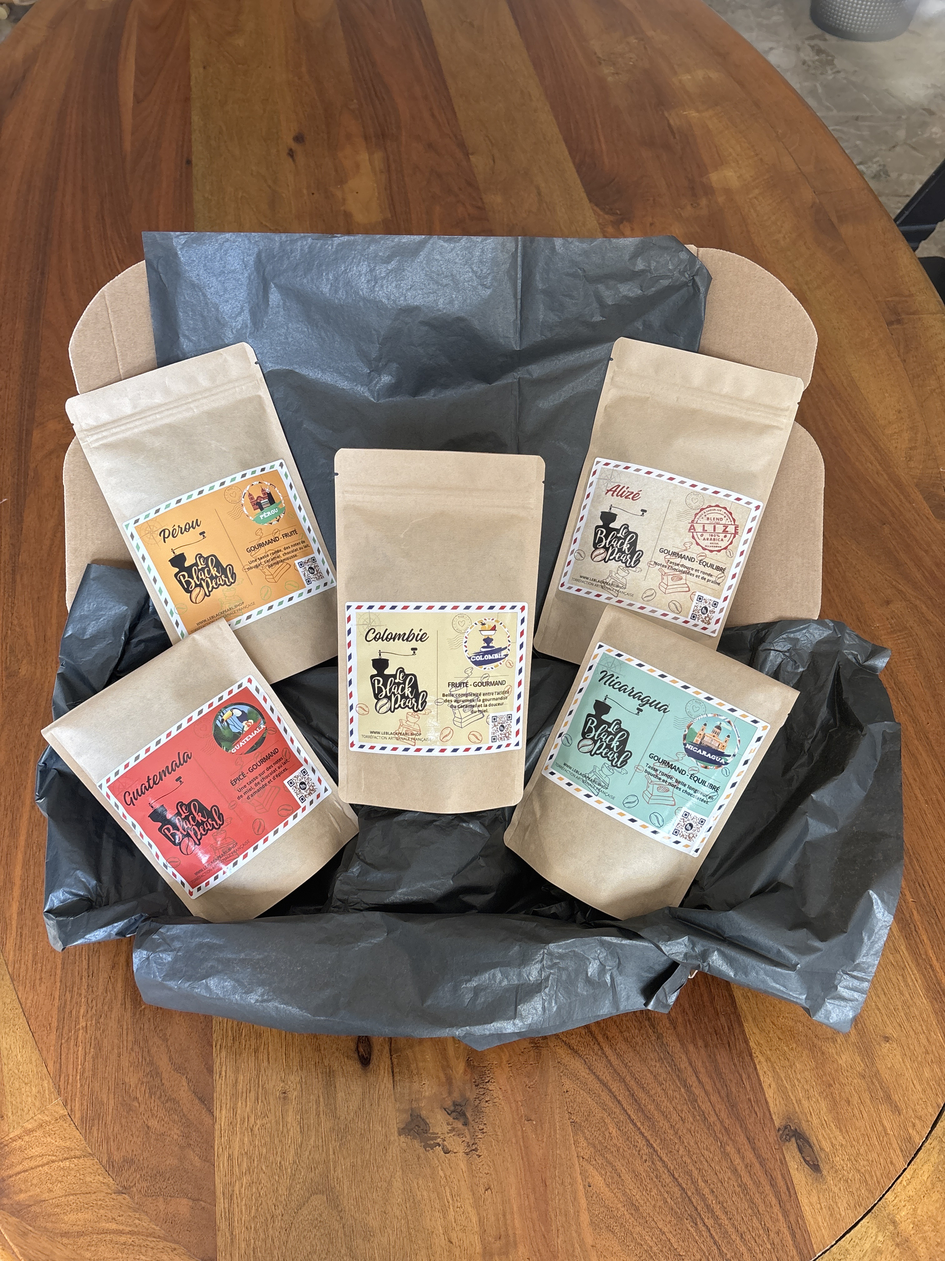 Coffret-premium-Amerique-BlackPearl-Roanne-Torrefaction-5cafes