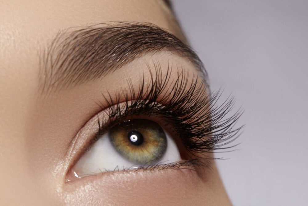 effets du rehaussement des cils 1000x667