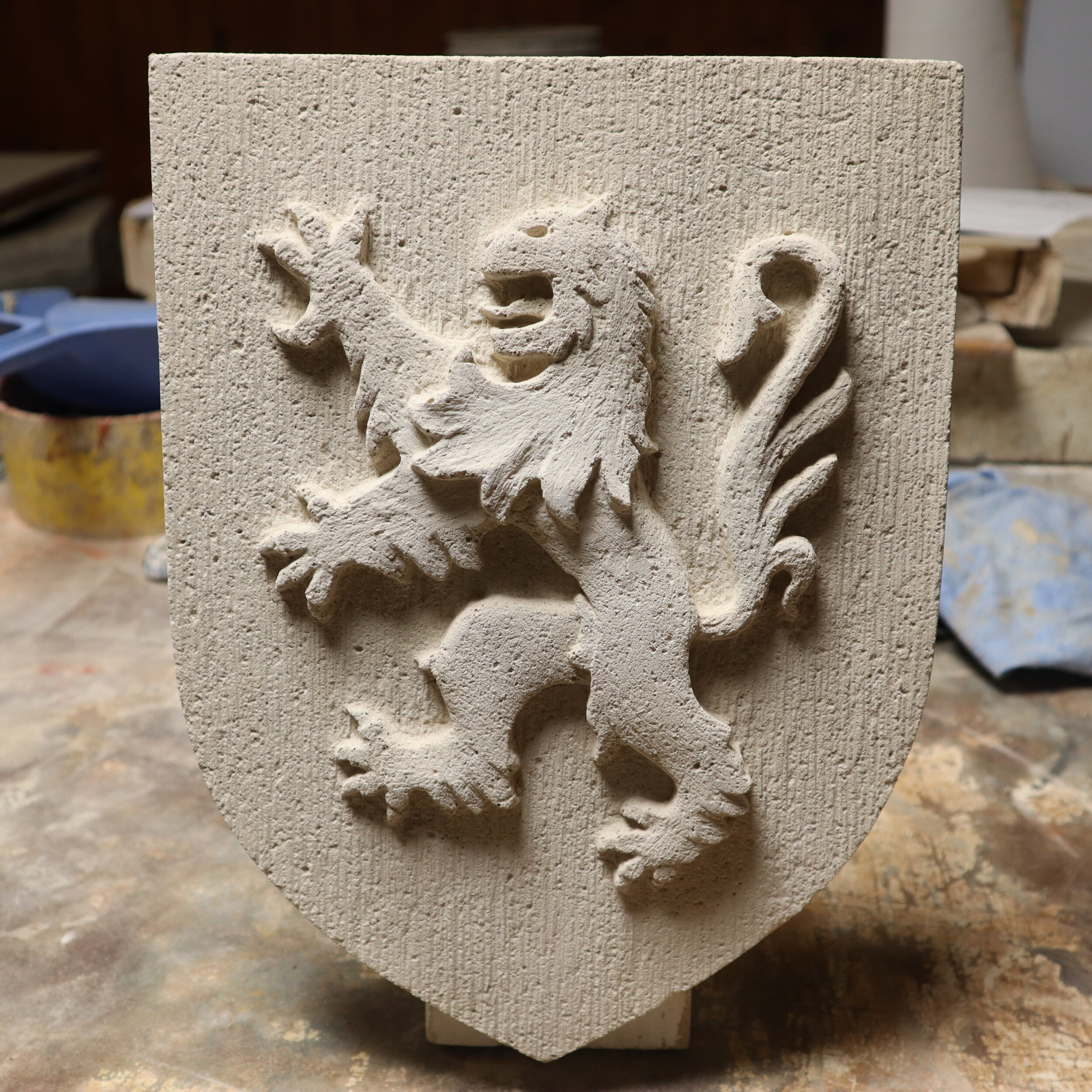 blason lion ou flandre en pierre reconstituée (1)