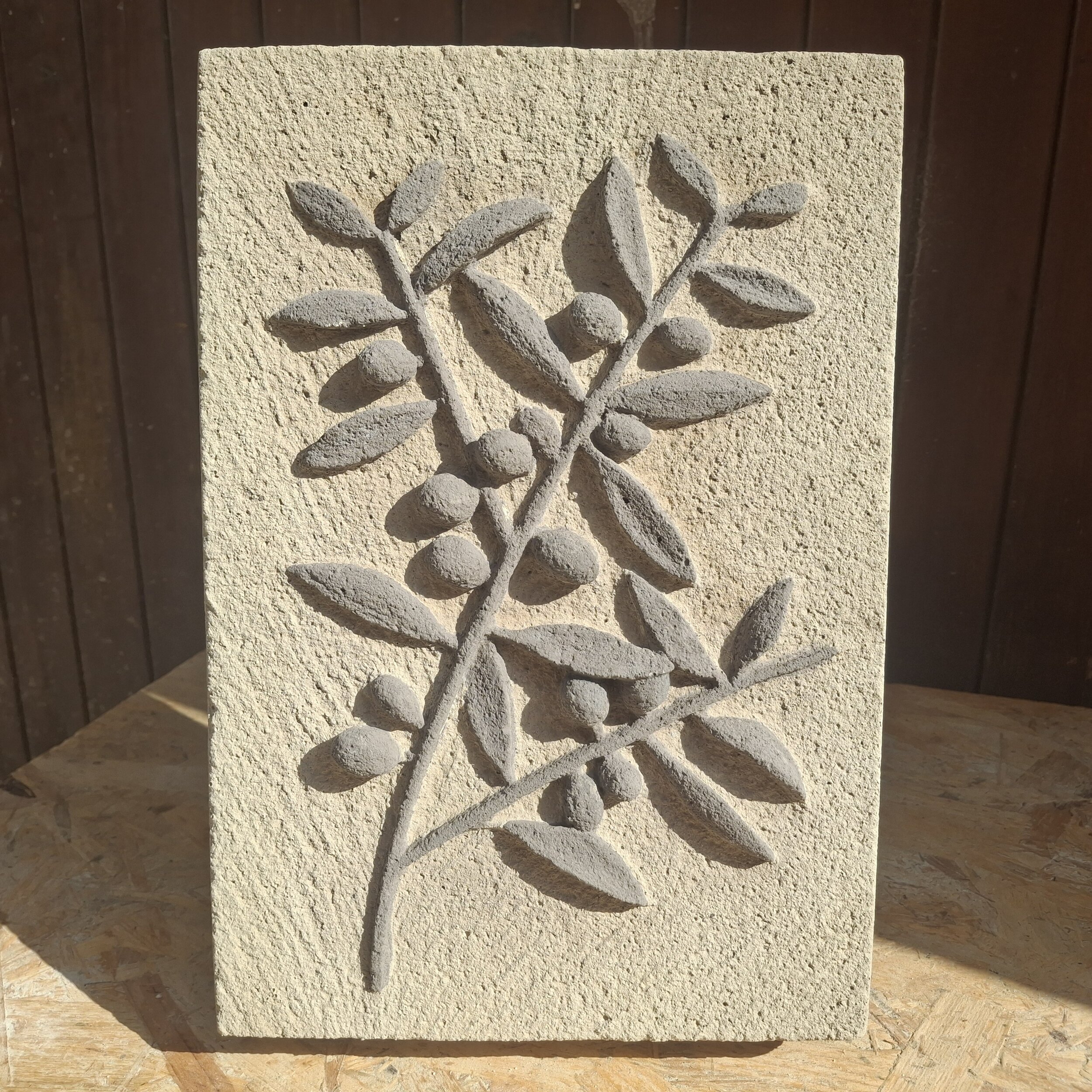 branche dolivier sculpture 2 couleurs fond ton pierre (4)