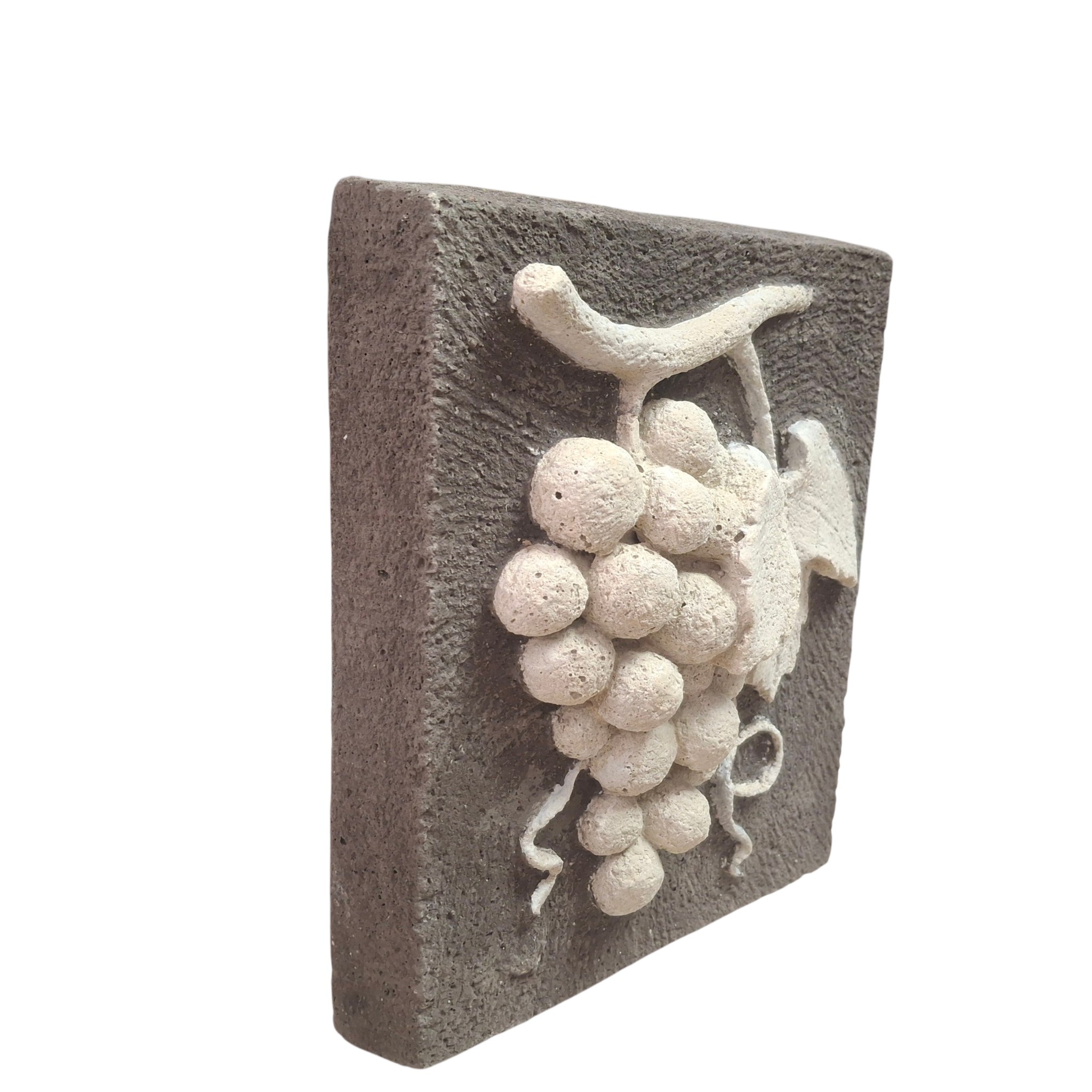 sculpture murale vigne en 2 couleurs fond gris (5)