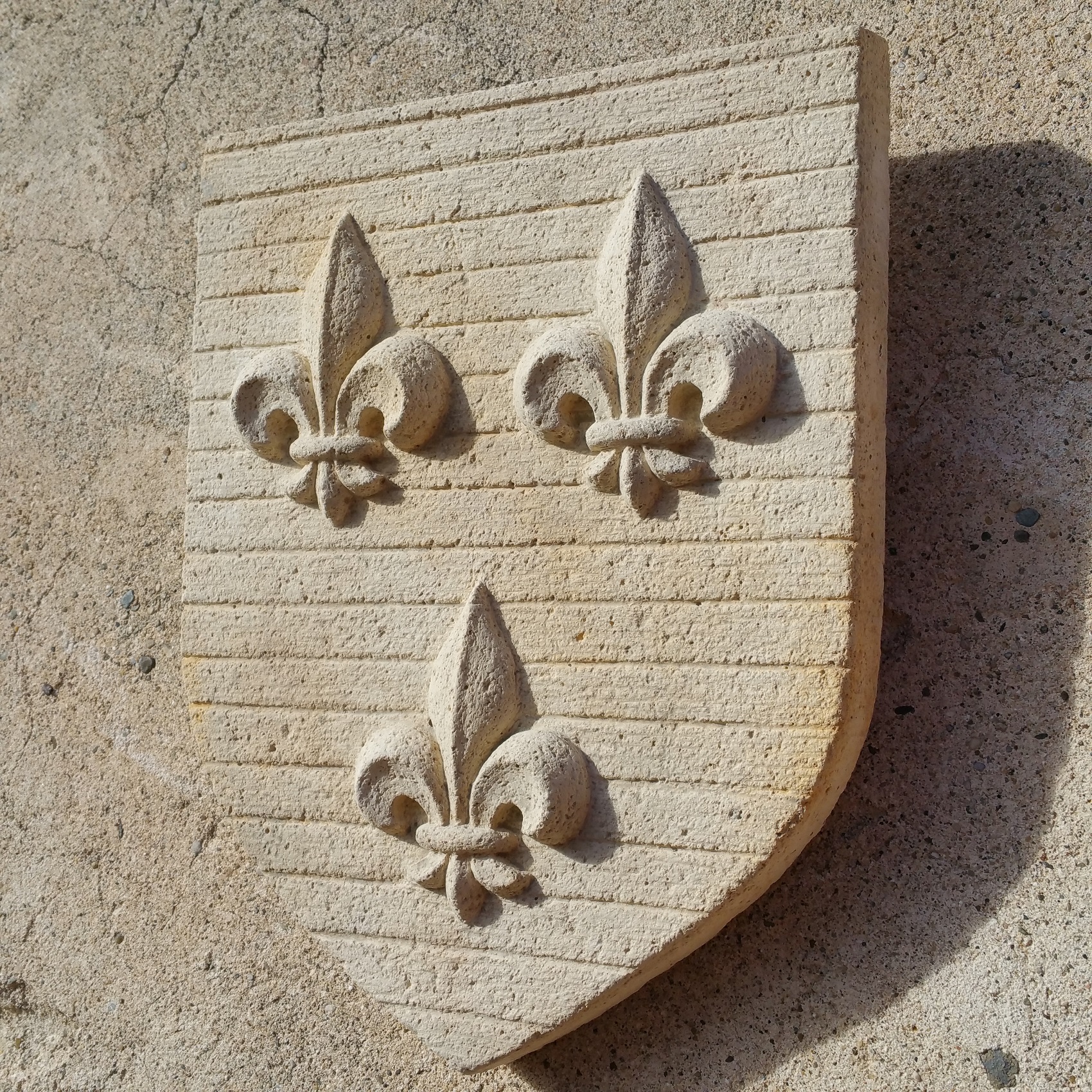 blason ile de france ton pierre dehors (1)