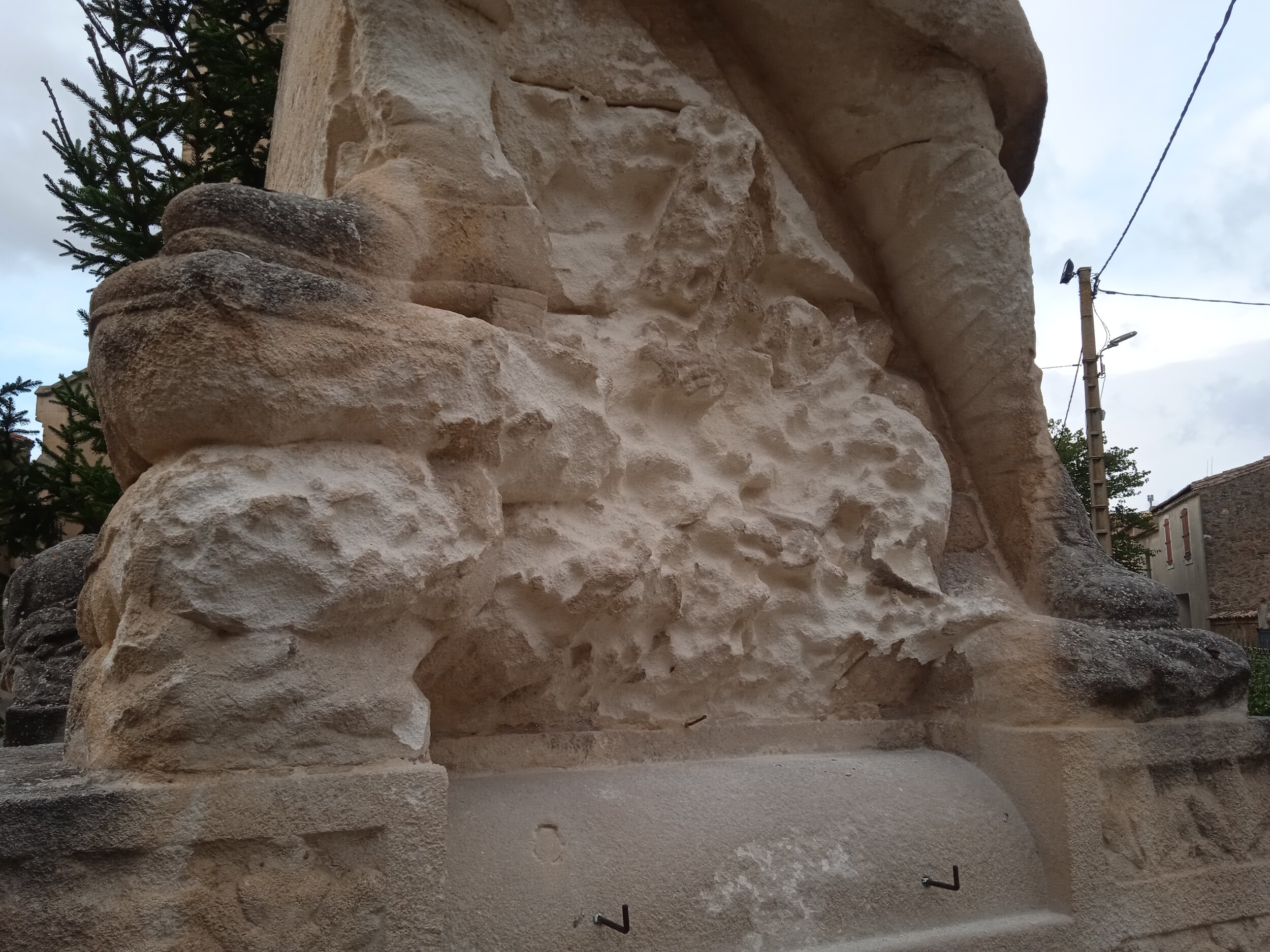 restauration sculpture monument homps 5