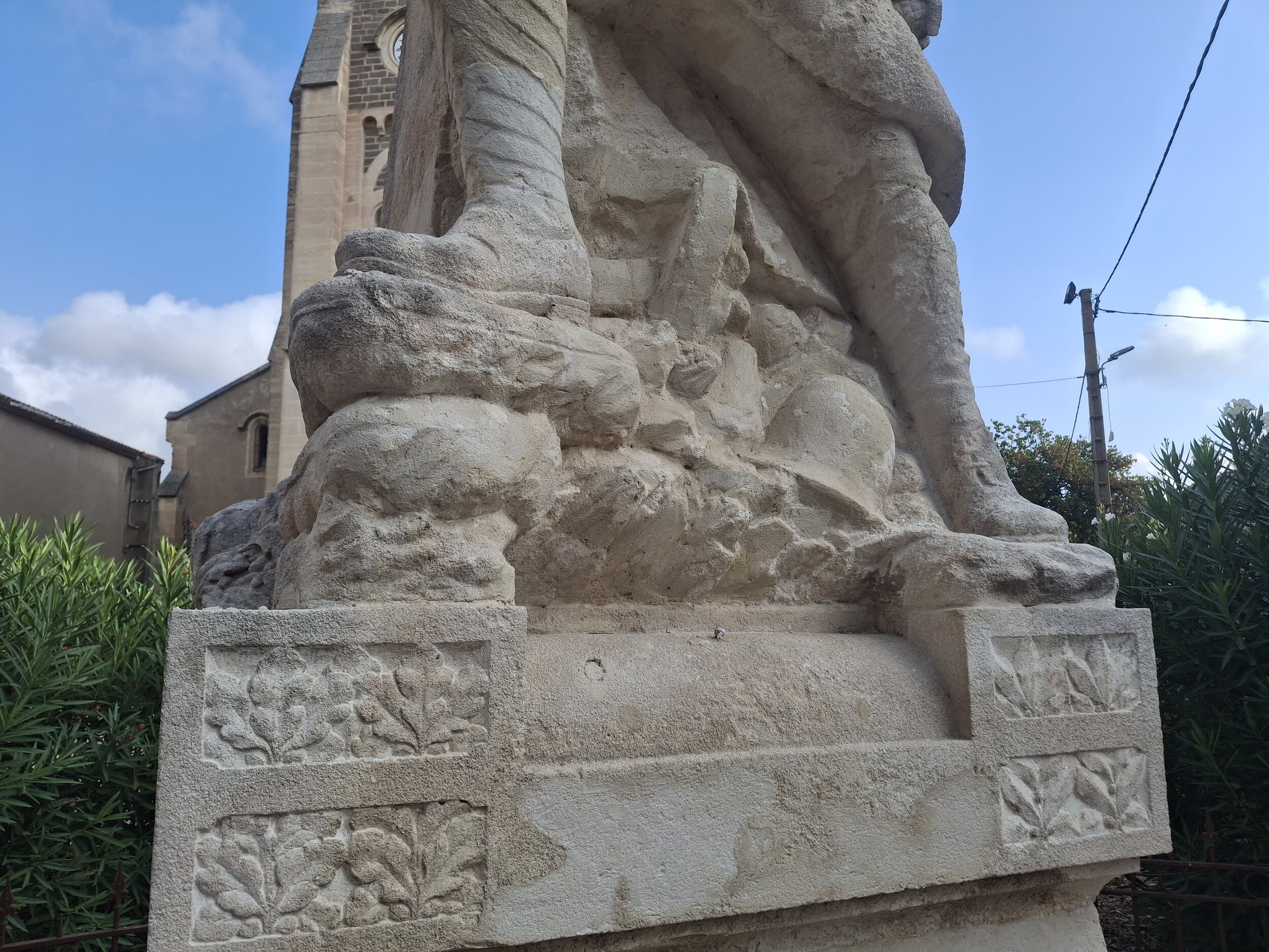 restauration sculpture monument homps 5 1
