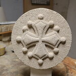 croix occitane ronde 26 ton pierre (2)