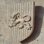 Blason Aquitaine en pierre dehors(2)