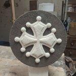 croix occitane ronde 2- cm en pierre ond gris (6)