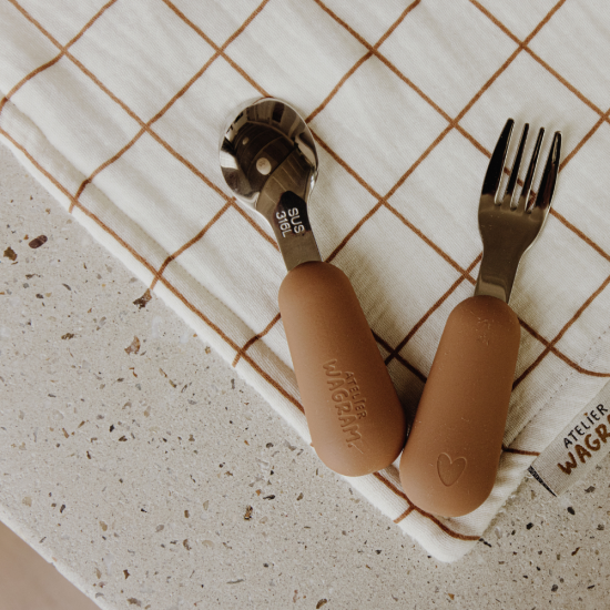 couverts-silicone-caramel