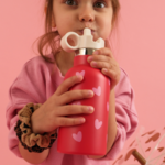 gourde-acier-inoxydable-rouge-coeurs-rose (1)