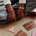 bracelet-perle-blanc-rouge (2)
