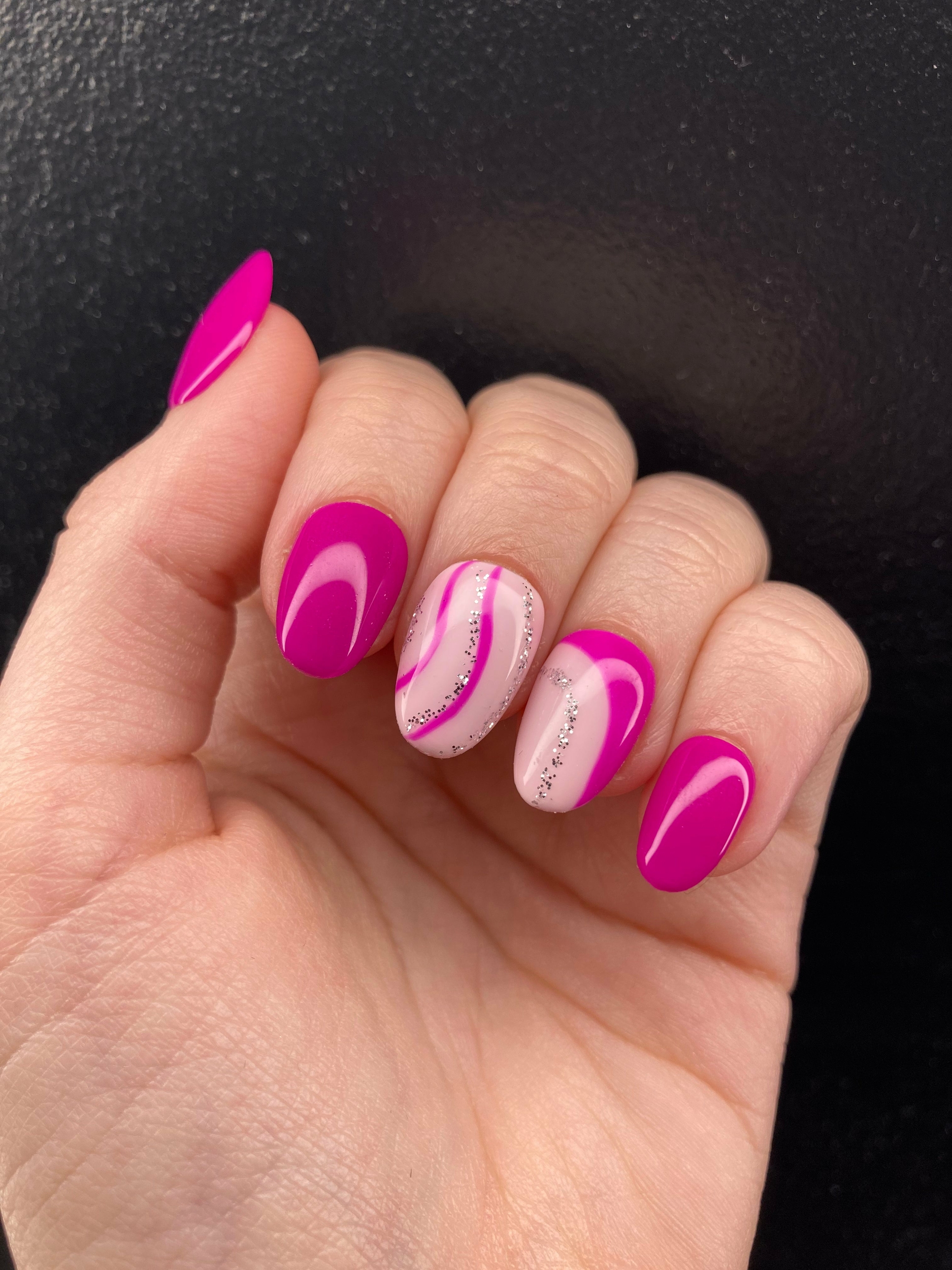 Produit-press-on-nails-nail-art-webp