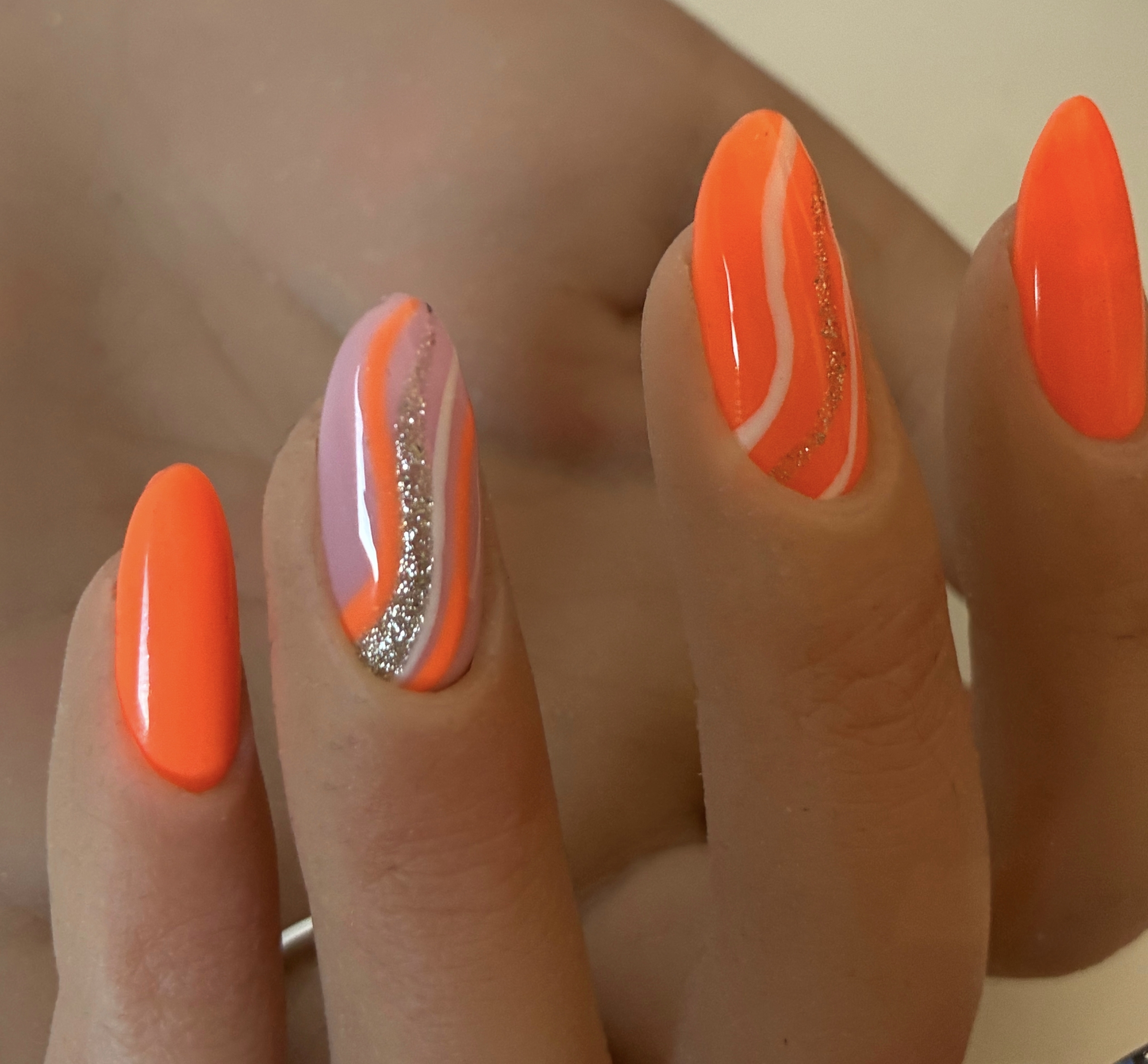 Sunset Glowpressonnails