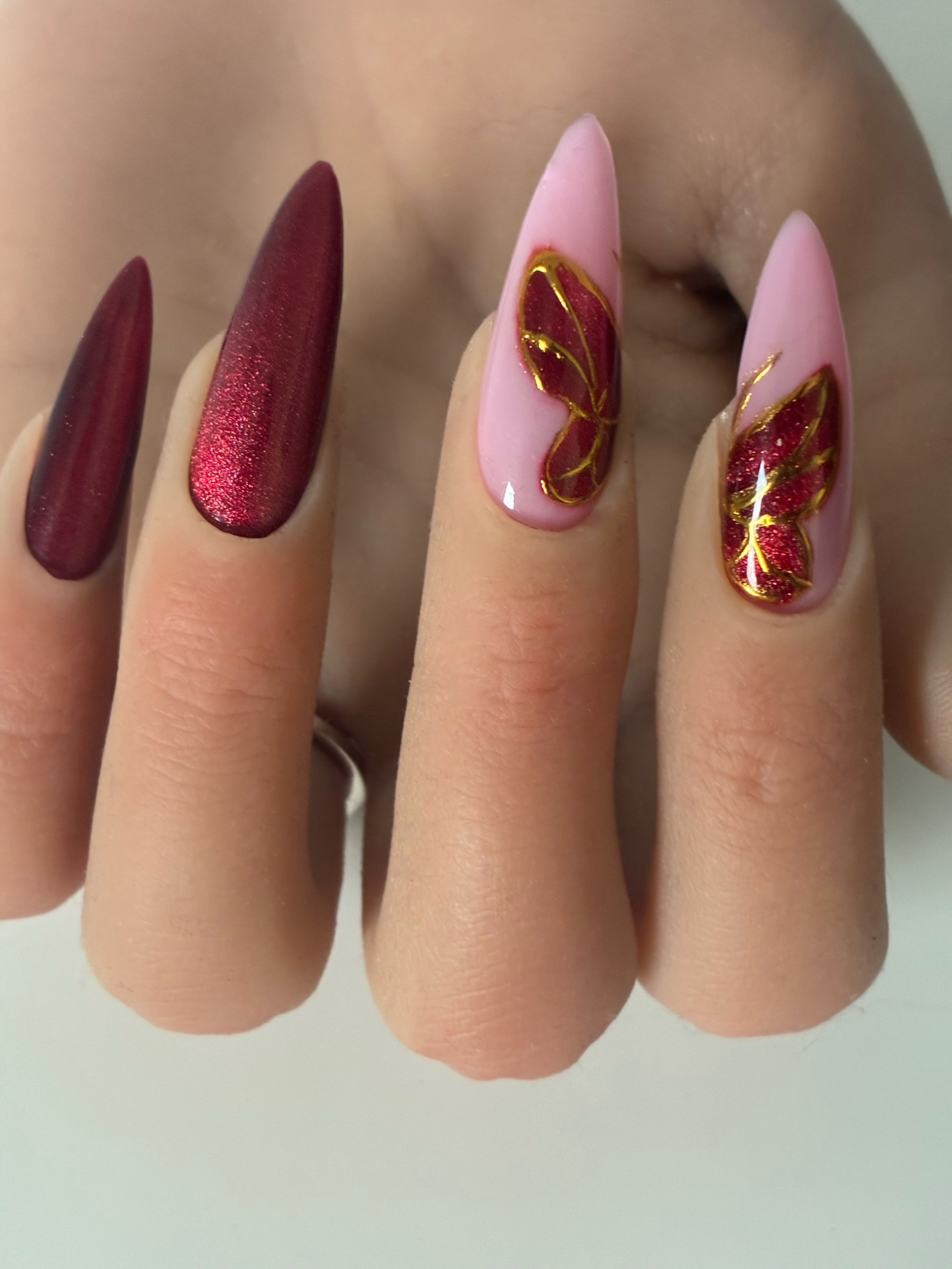 Ruby Butterfly rouge cat eyes