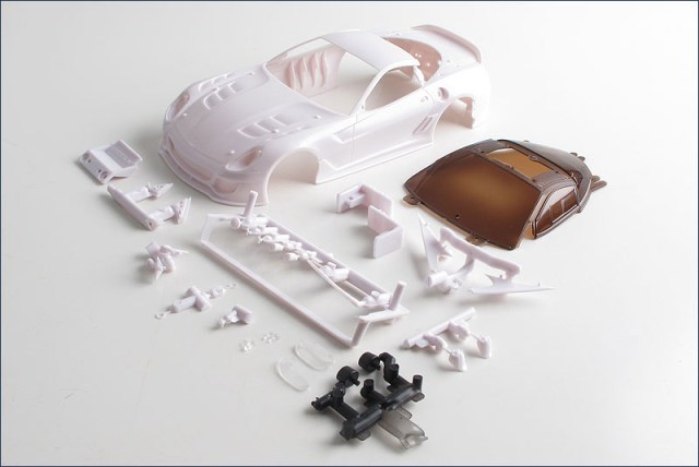 kyosho-mzn124-599xx-white-body-setnon-deco-83ec45a998464e07b93507e9ace9efd4