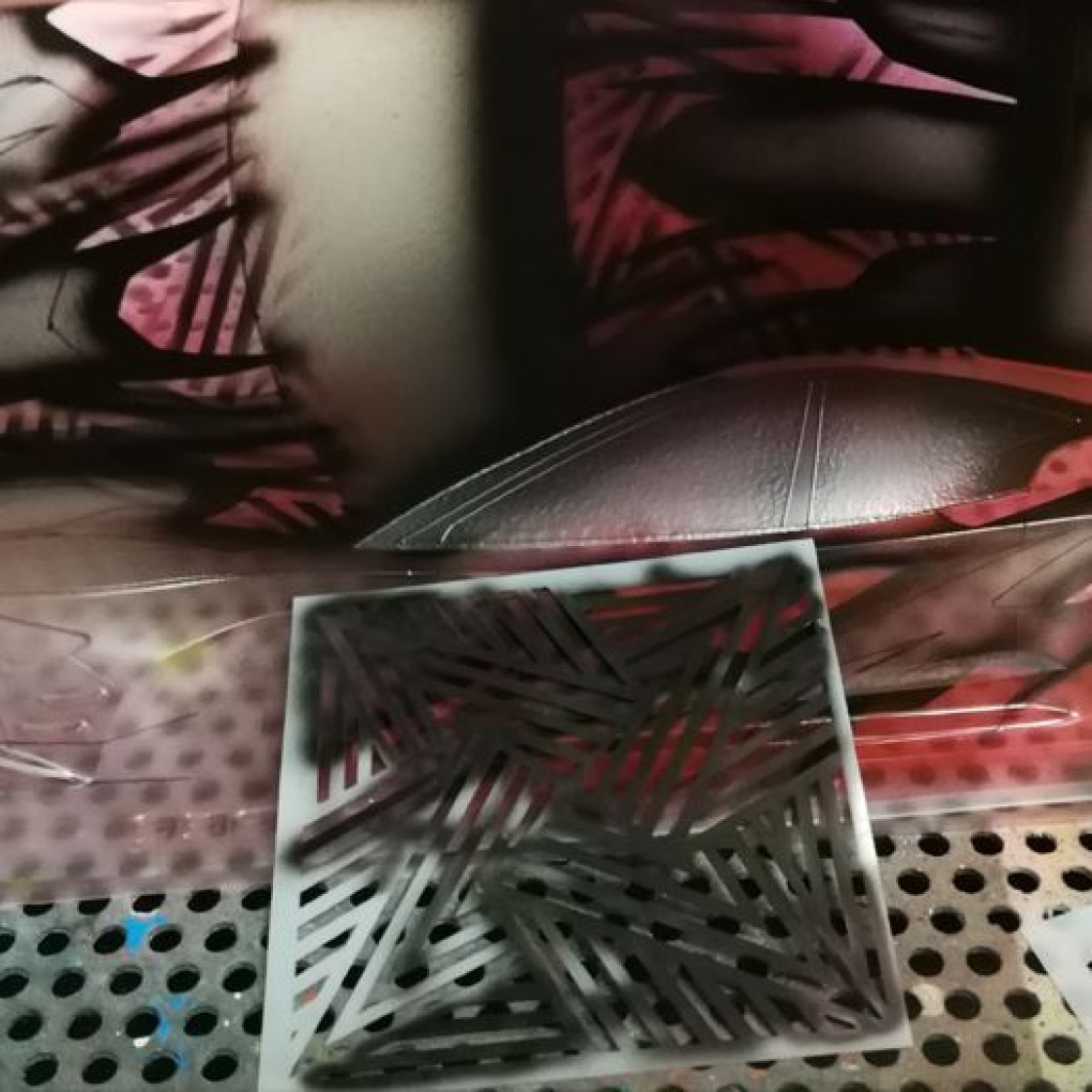 bittydesign-vinyl-stencil-ipnotic-v1_1~3
