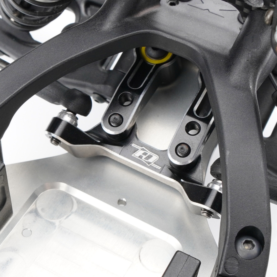 revolution-design-xb2-2024-steering-plate_1~3
