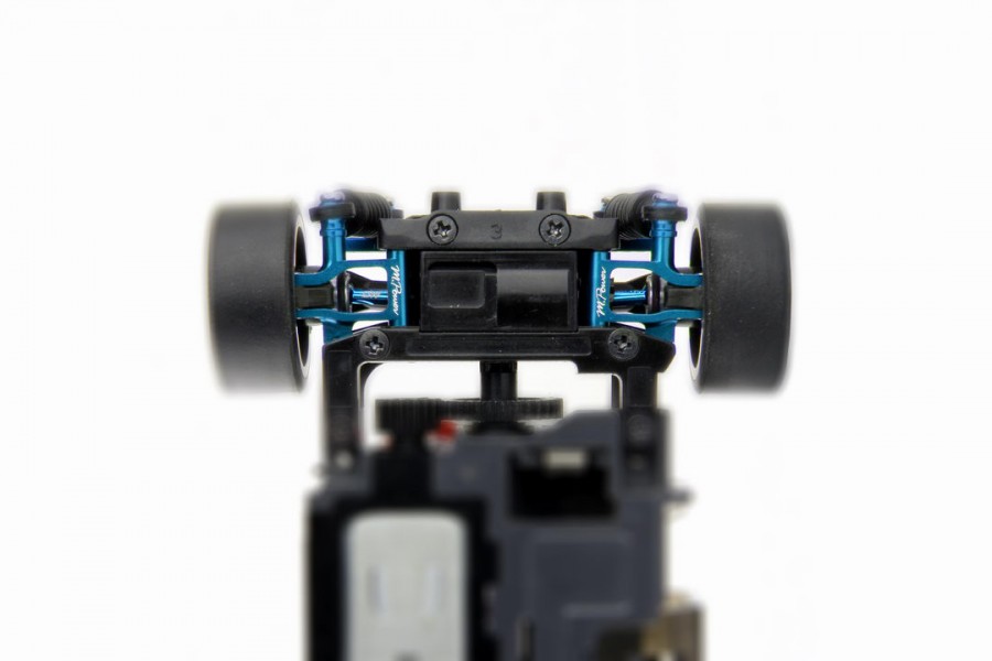 mau106wc-2-900x600