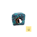 Maison-cube-avec-cochon-dinde-couleur-vert-et-motif-papillon-NAC2TOIT (2)