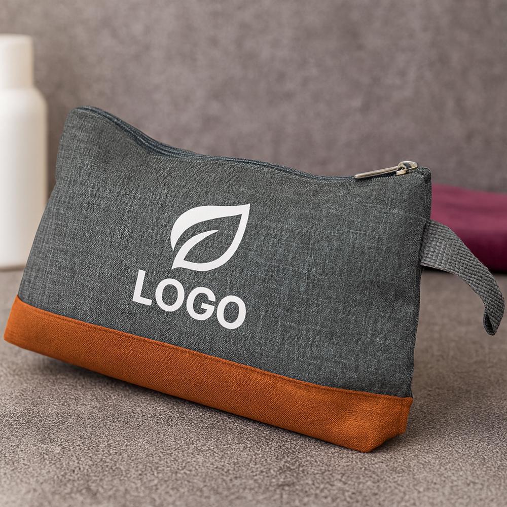 trousse_de_toilette_moderne_polycanevas_logo_ambiance