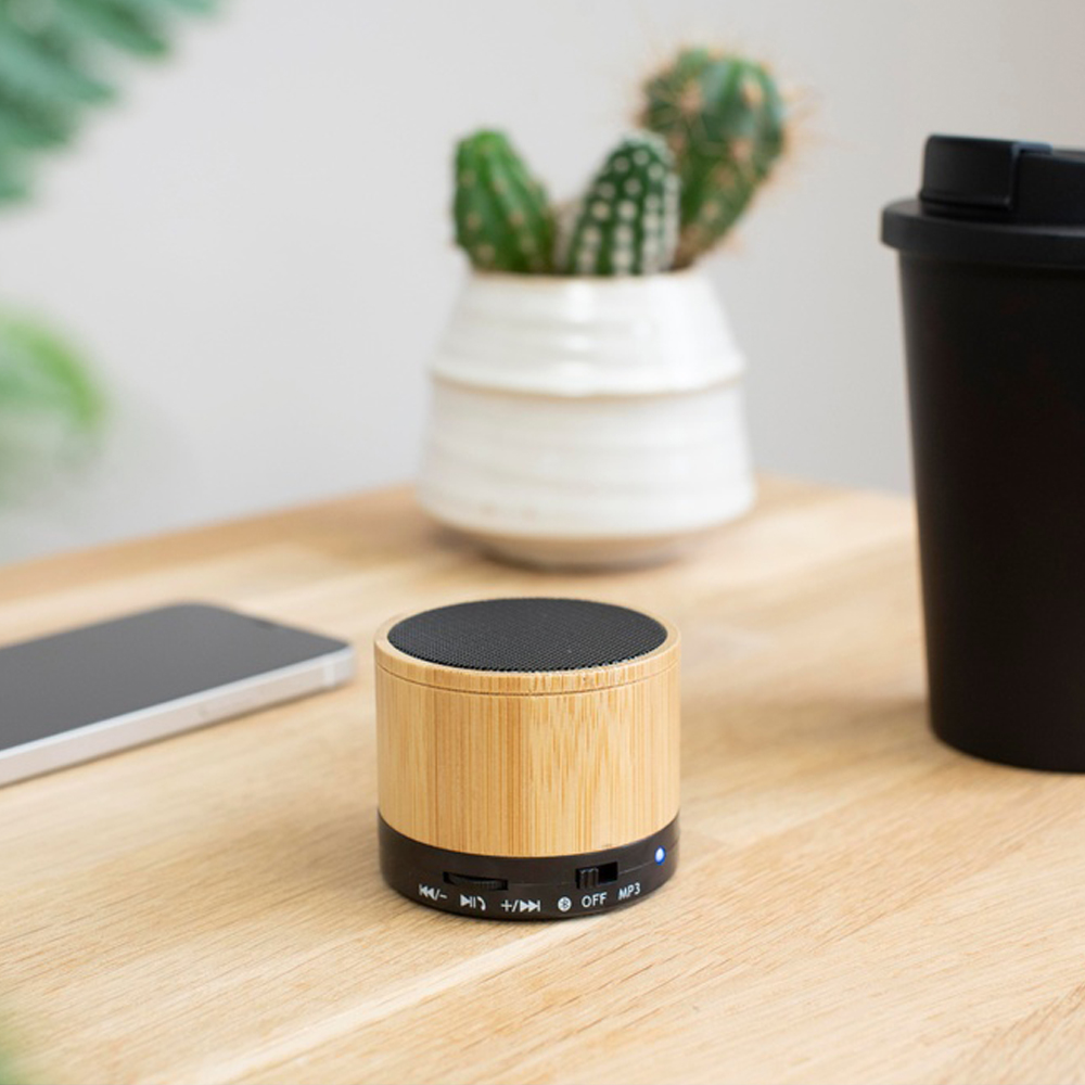 mini_enceinte_bambou_sans_fil_compacte_ambiance