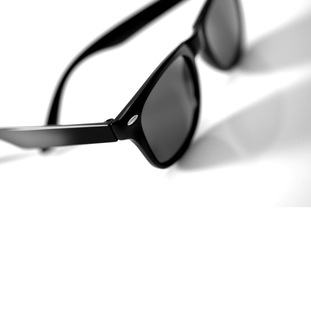 lunettes_de_soleil_plastique_monture