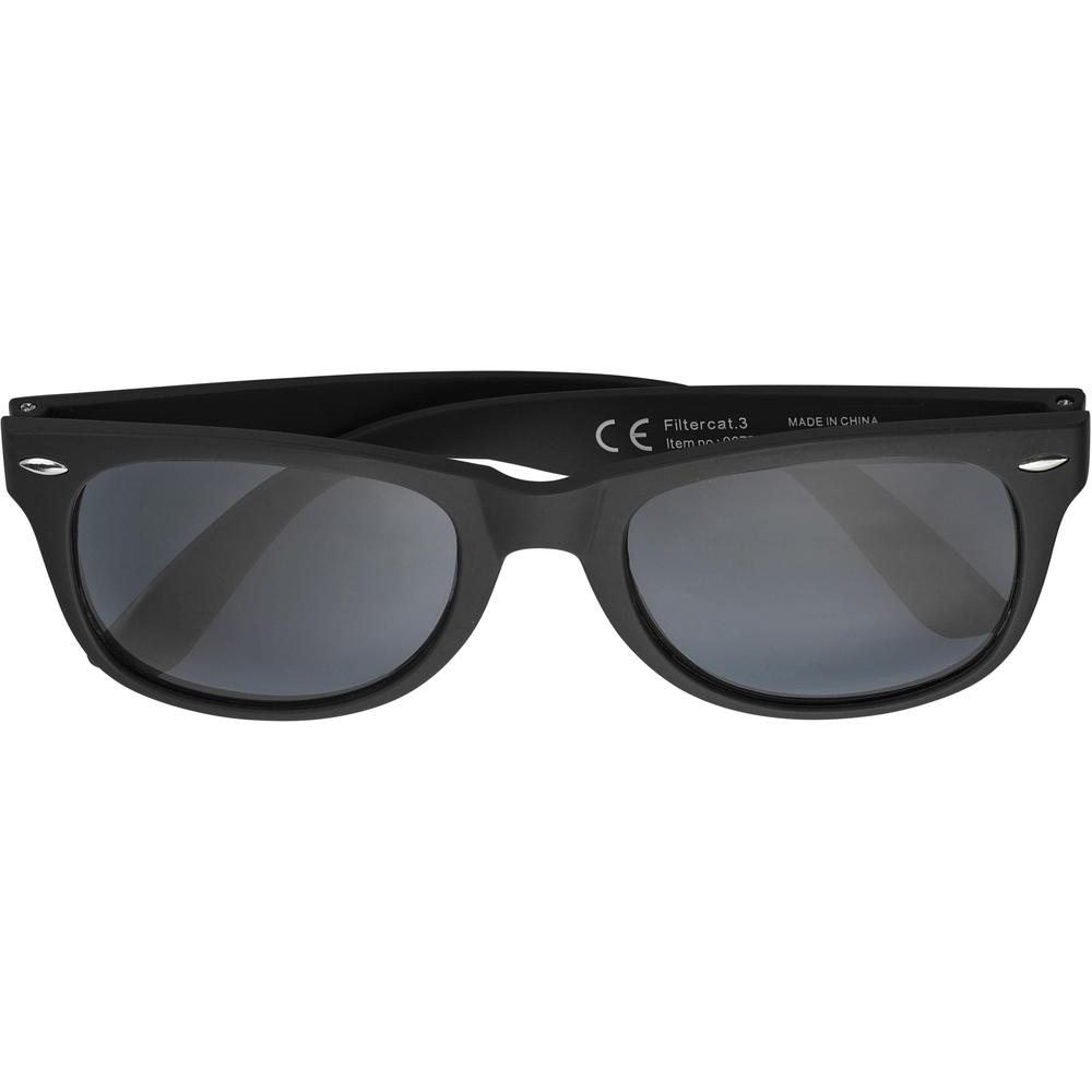 lunettes_de_soleil_recyclees_noir