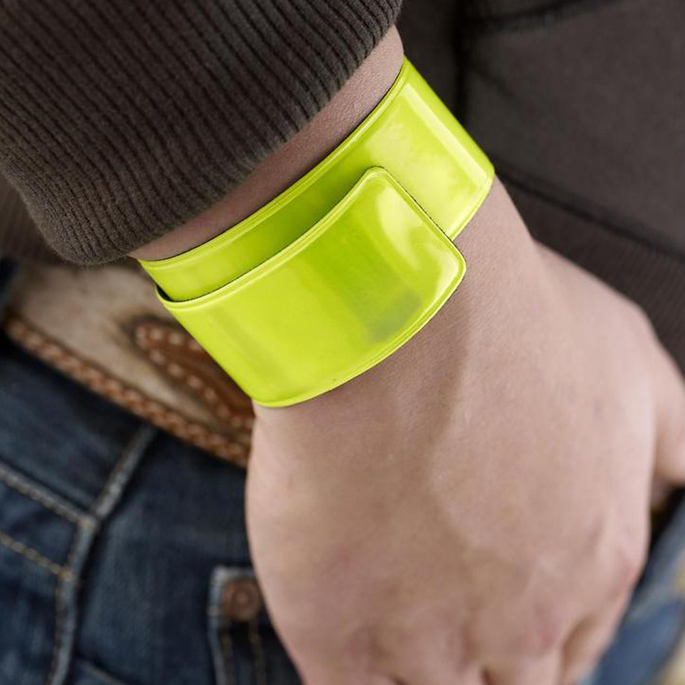 bracelet_reflechissant_a_claquer_ambiance