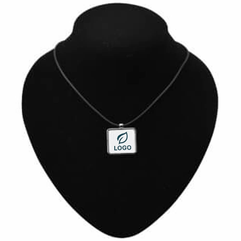 collier_carre_elegant_personnalise_logo