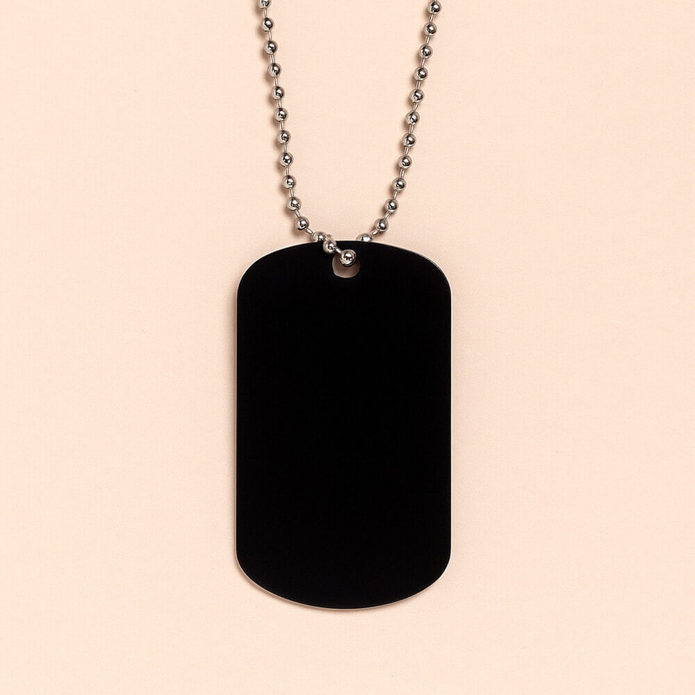 pendentif_plaque_militaire_grave_ambiance