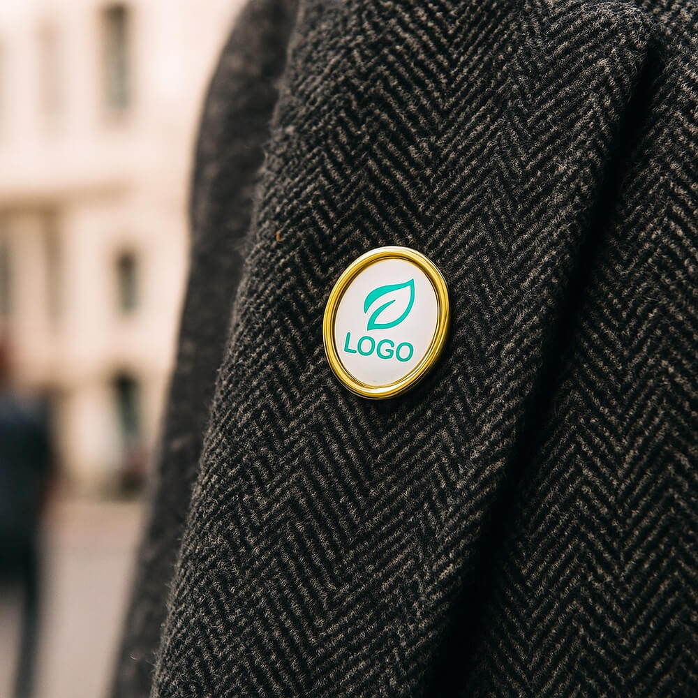 pin_s_dore_personnalisable_ovale_logo2_ambiance