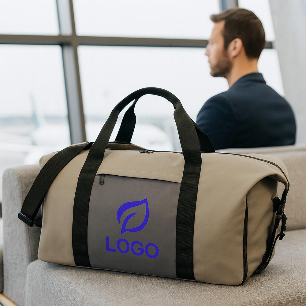sac-polochon-polyester-poche-frontale-logo-ambiance