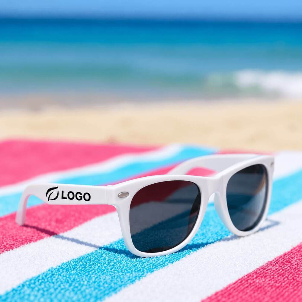 lunettes-de-soleil-recyclees-ambiance