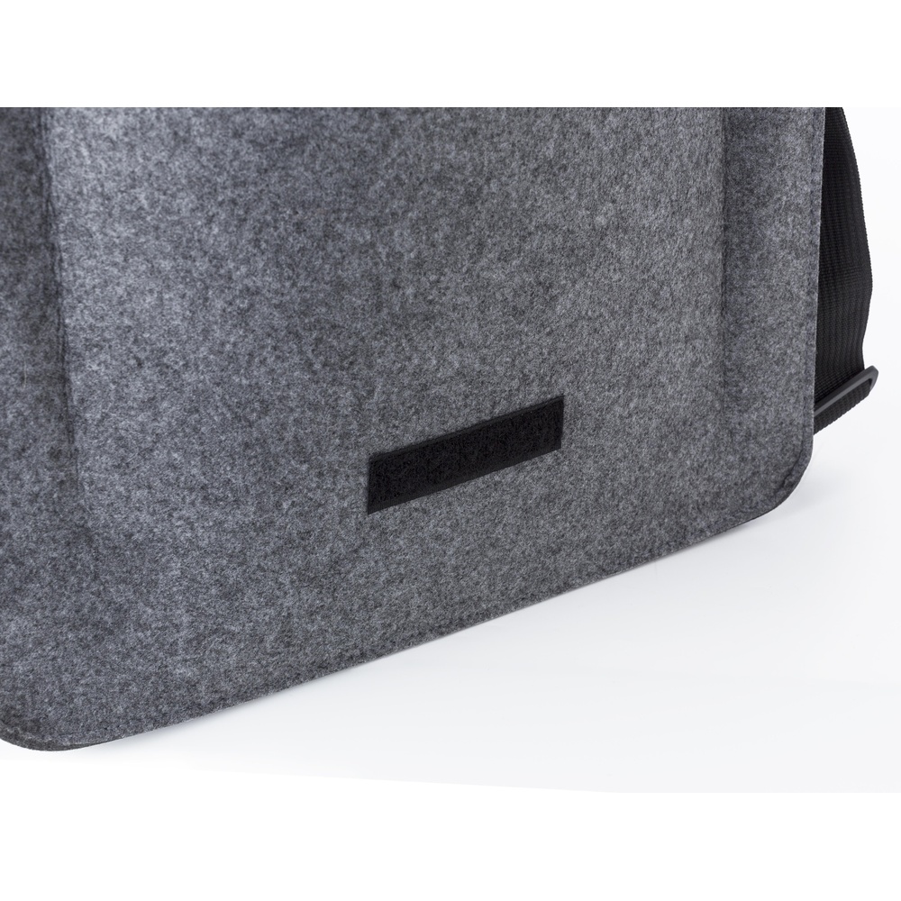 sac_postier_porte-ordinateur_feutre_recycle_velcro