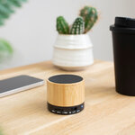 mini_enceinte_bambou_sans_fil_compacte_ambiance