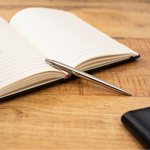 parker_jotter_acier_inox_ambiance_3