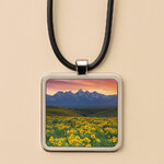 collier_carre_elegant_personnalise_face2_ambiance