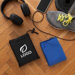 serviette-de-sport-rpet-avec-pochette-a-cordon-logo-ambiance