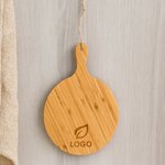 planche-a-decouper-en-bambou-avec-cordon-pratique-logo-ambiance