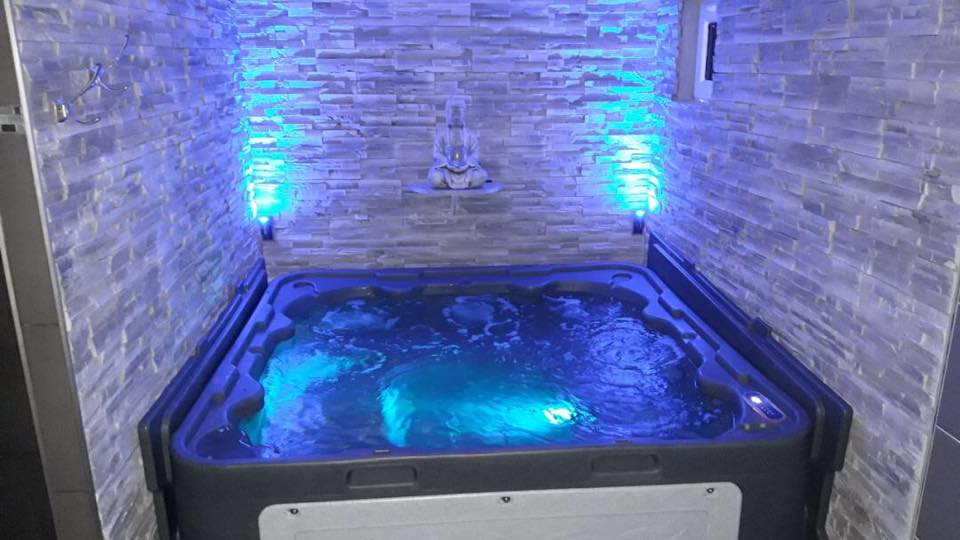 jacuzzi