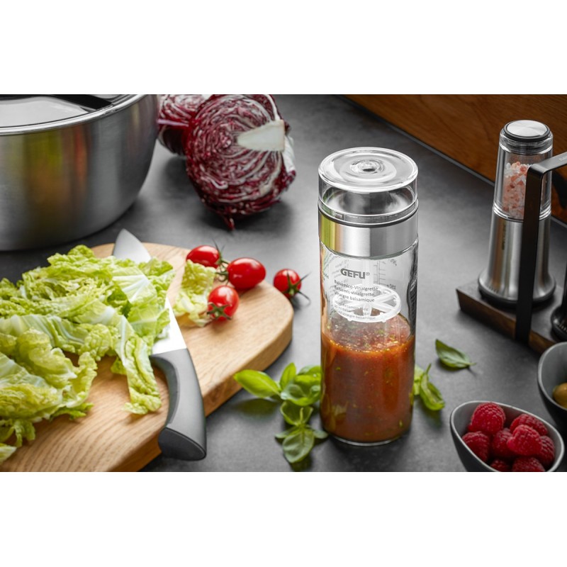 gefu-shaker-a-vinaigrette-mix