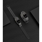 Armbanduhr ECHO mit Abhörmikrofon auf einer Tastatur