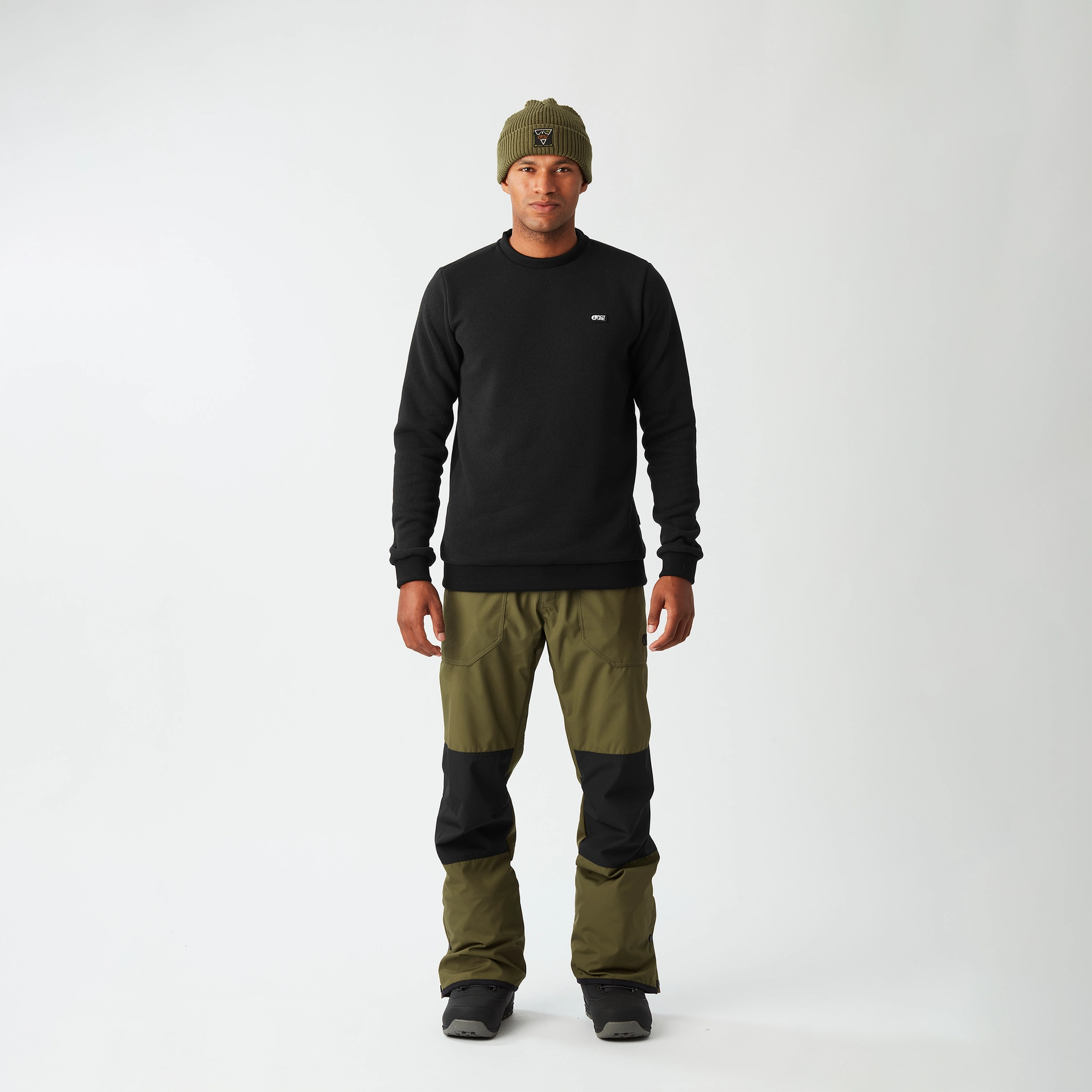 SMT0169_TOFU-SWEATER_BLACK_A_P_01-fotor-20251120172150