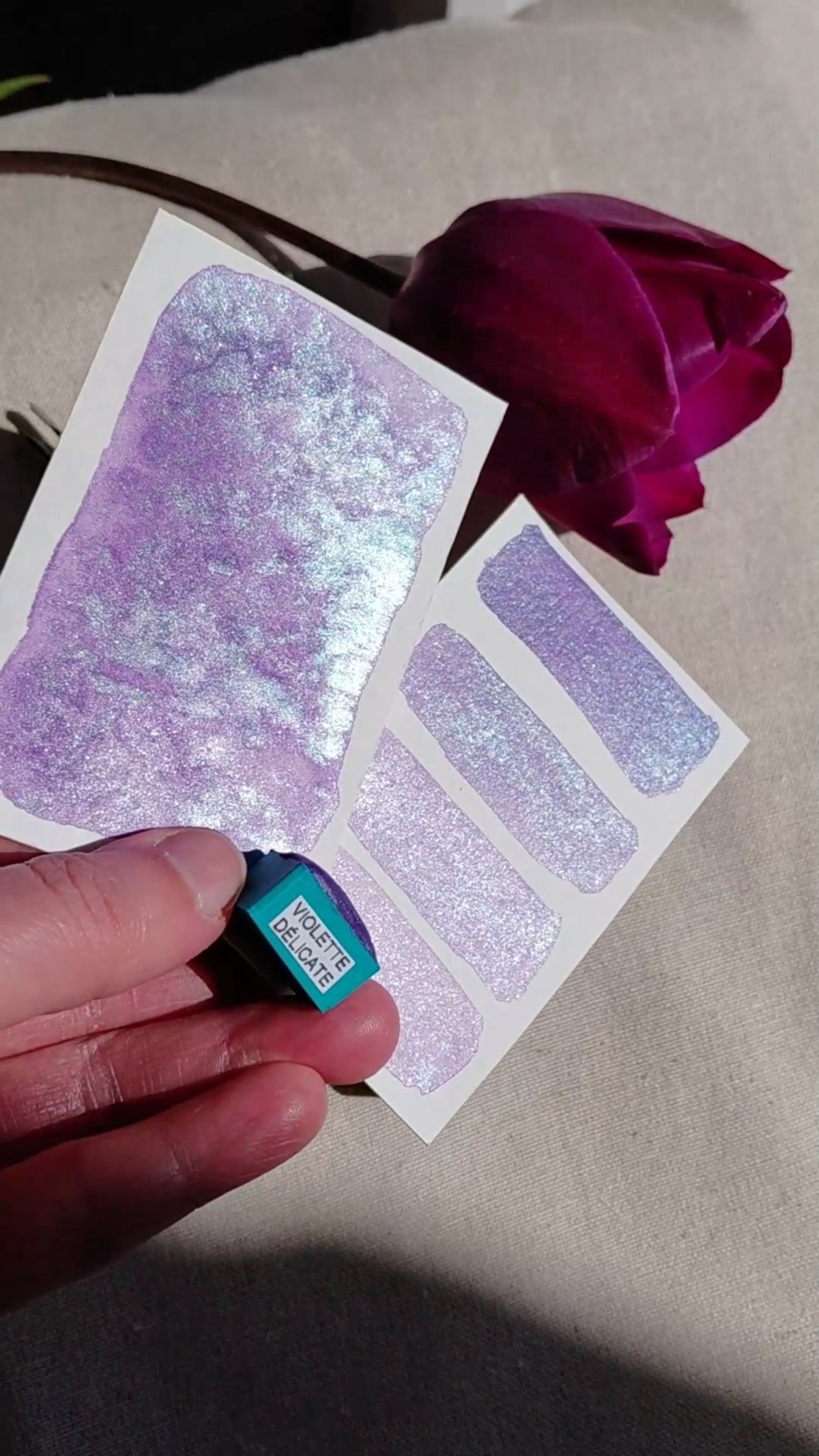 VIOLETTE DÉLICATE – aquarelle violet scintillant au mica