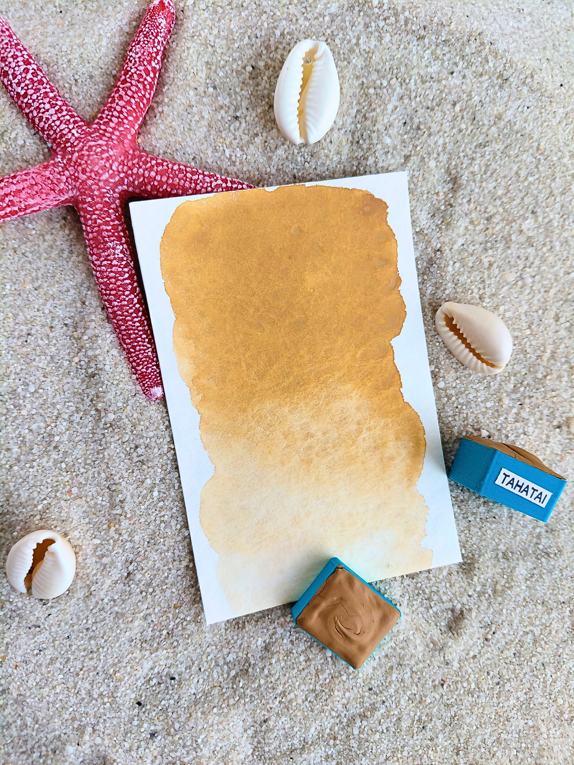 TAHATAI – aquarelle artisanale ocre sable avec deux godets