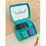 KINTESSENCE – set signature de Koeur Turquoise dans son écrin turquoise