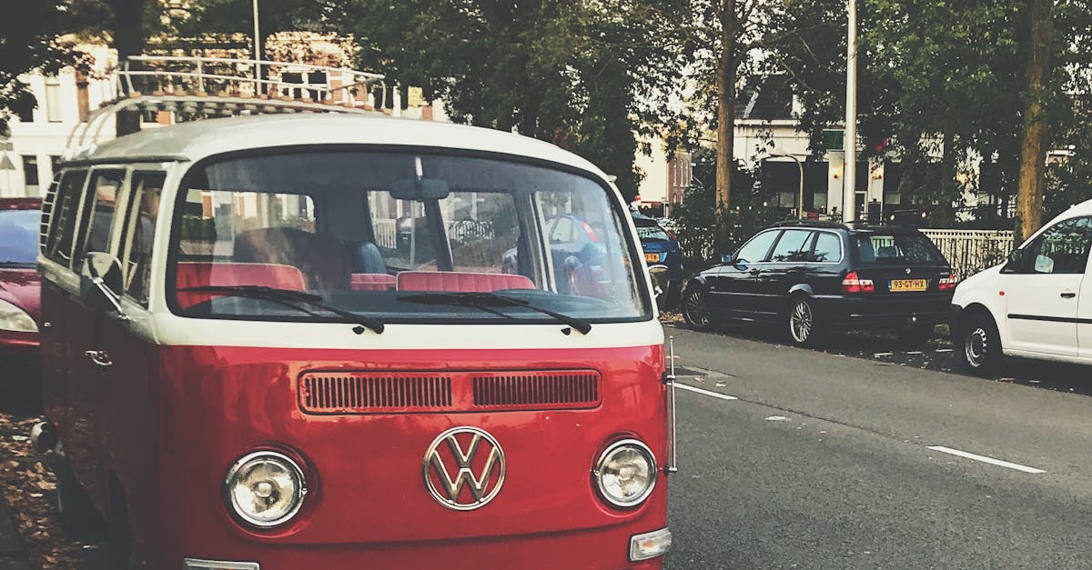 volkswagen kombi rouge