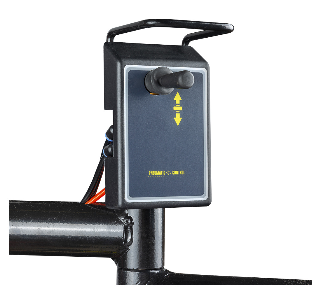 Démonte-pneus-automatique-avec-bras-dassistance-3D-1-et-gonfleur-REDATS-M-221FI (7)