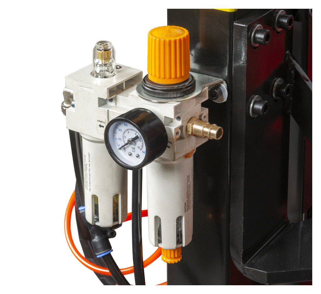 Démonte-pneus-automatique-avec-bras-dassistance-3D-1-et-gonfleur-REDATS-M-221FI (3)
