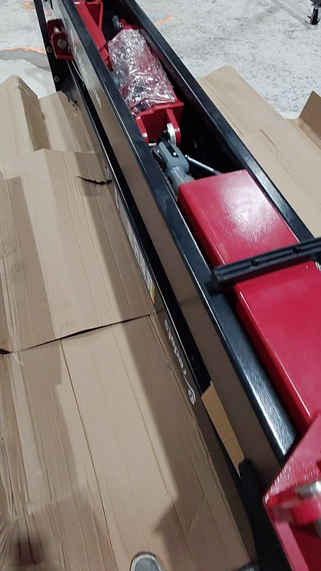 Installation d’un pont 2 colonnes 5 tonnes au Garage Rando (Richemont)